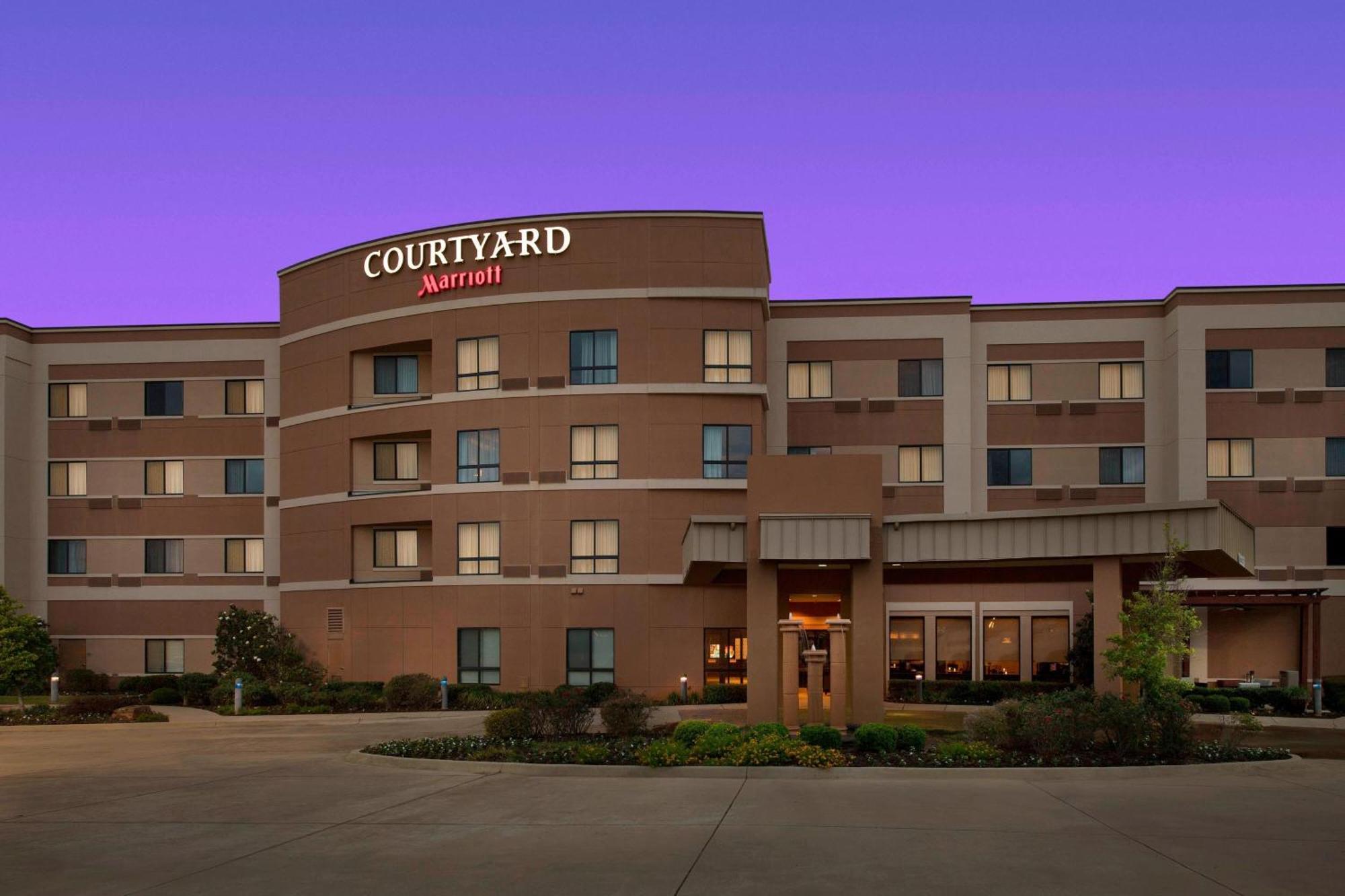 Courtyard By Marriott Tyler Hotel Bagian luar foto